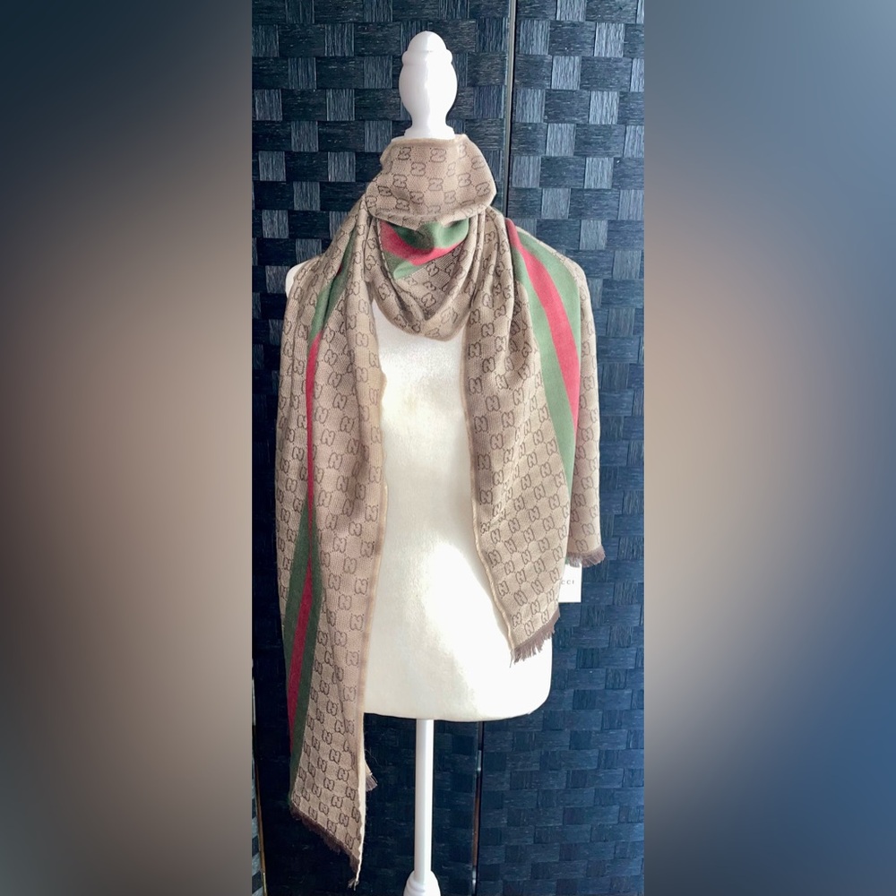 🔥🔥NEW Auth GUCCI Signature Scarf Wrap Classic Green & Red Stripe / Extra Long
